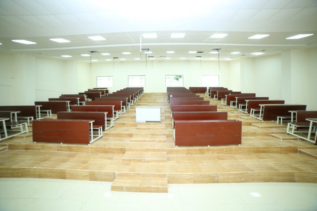 administration-picture-032A7432